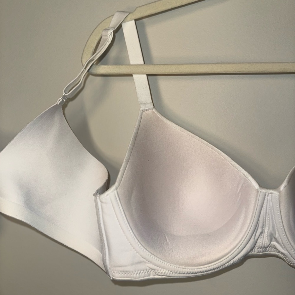 Bali White Full Coverage Ever Smooth Bra - Picture 4 of 6